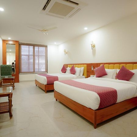 Hotel Eleven Heights Bhopal Extérieur photo