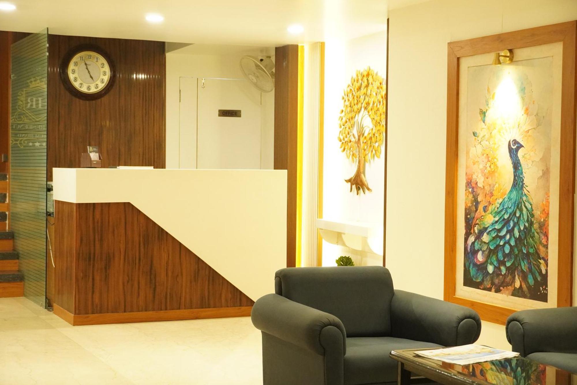 Hotel Eleven Heights Bhopal Extérieur photo