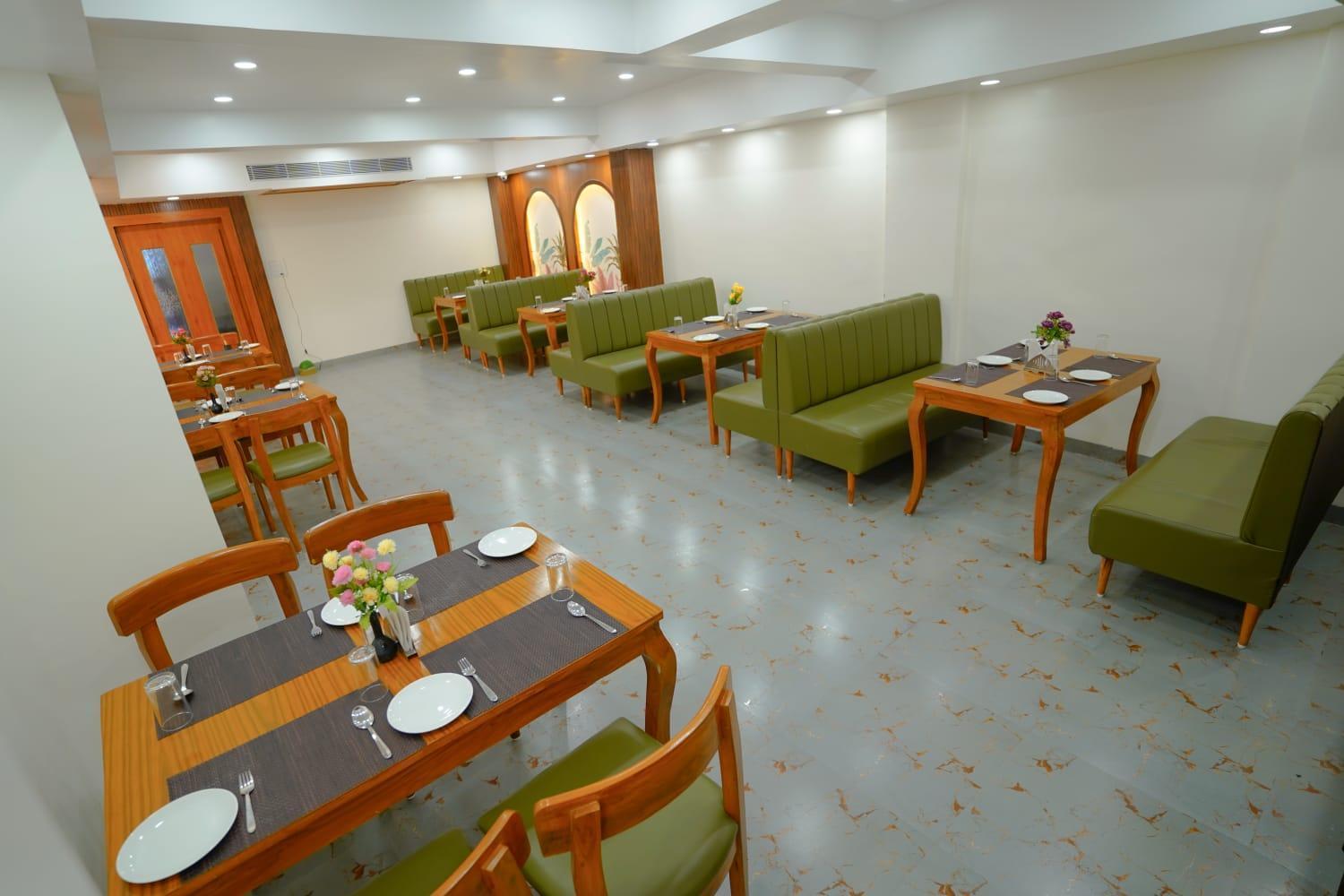 Hotel Eleven Heights Bhopal Extérieur photo